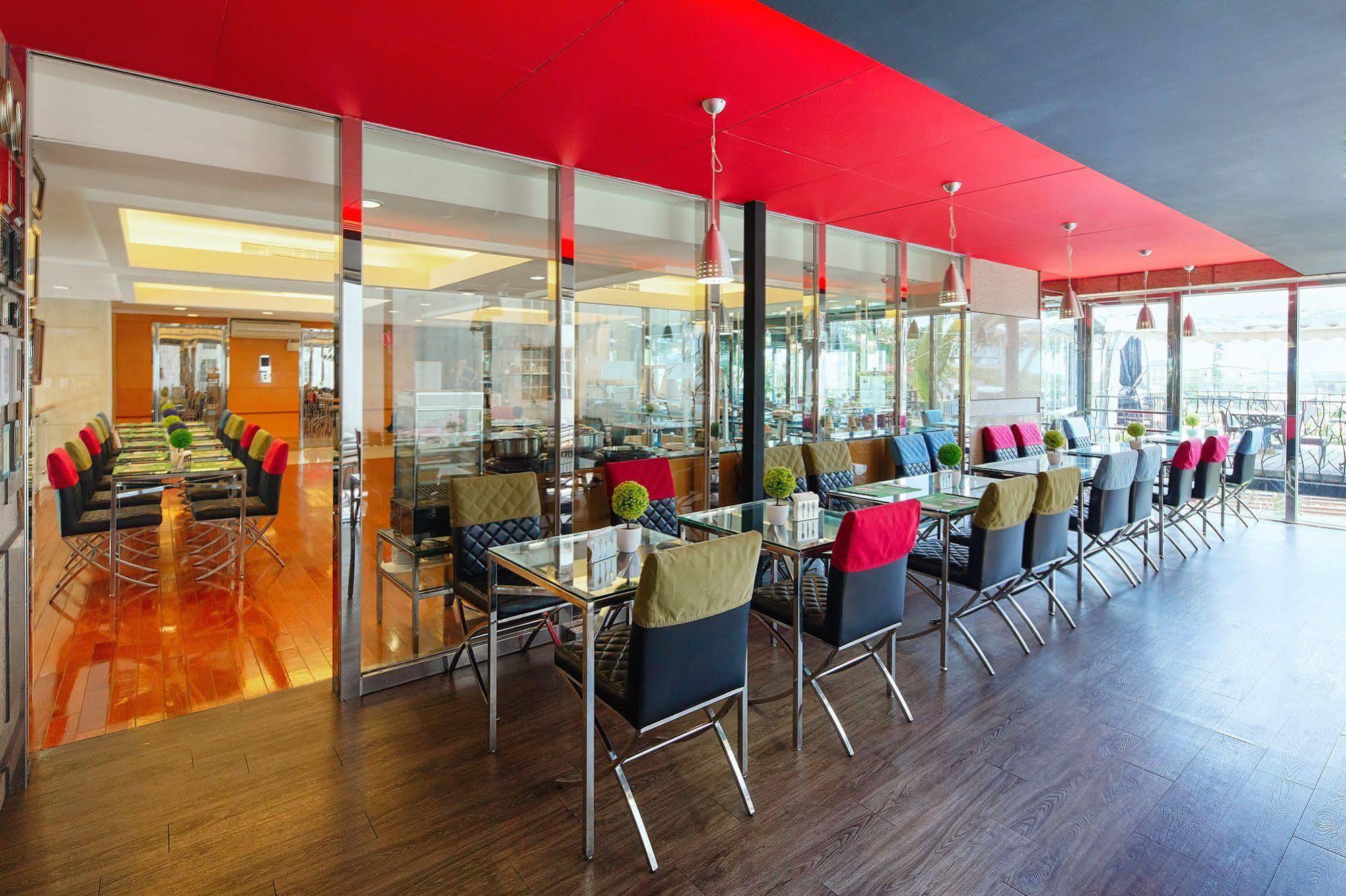 Hotel Les Champs Jiaoxi Exterior foto